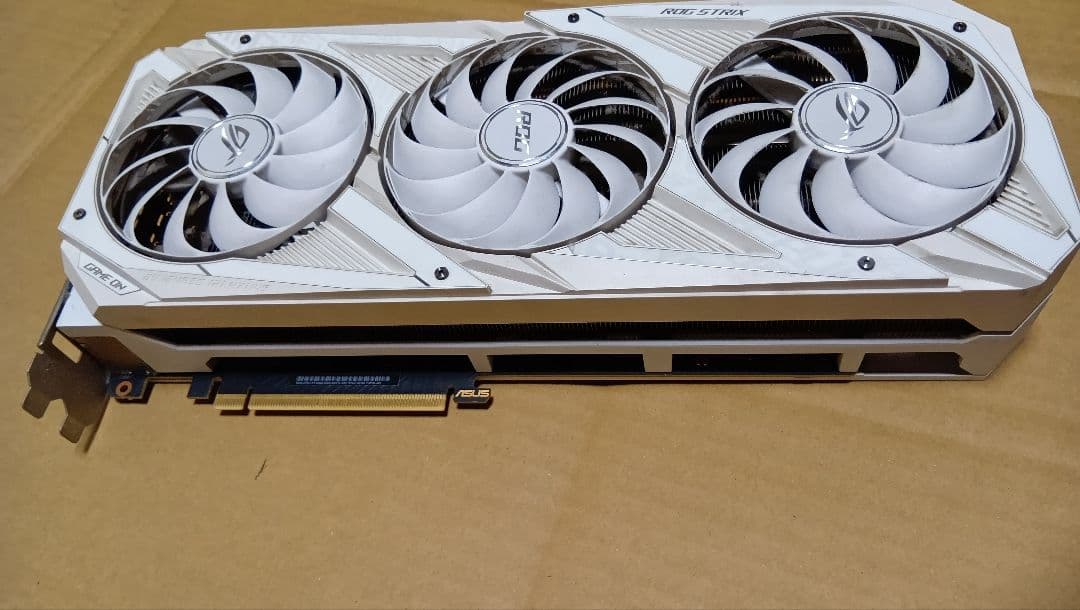 グラフィックボード・グラボ・ビデオカード ROG-STRIX-RTX3090-O24G-WHITE