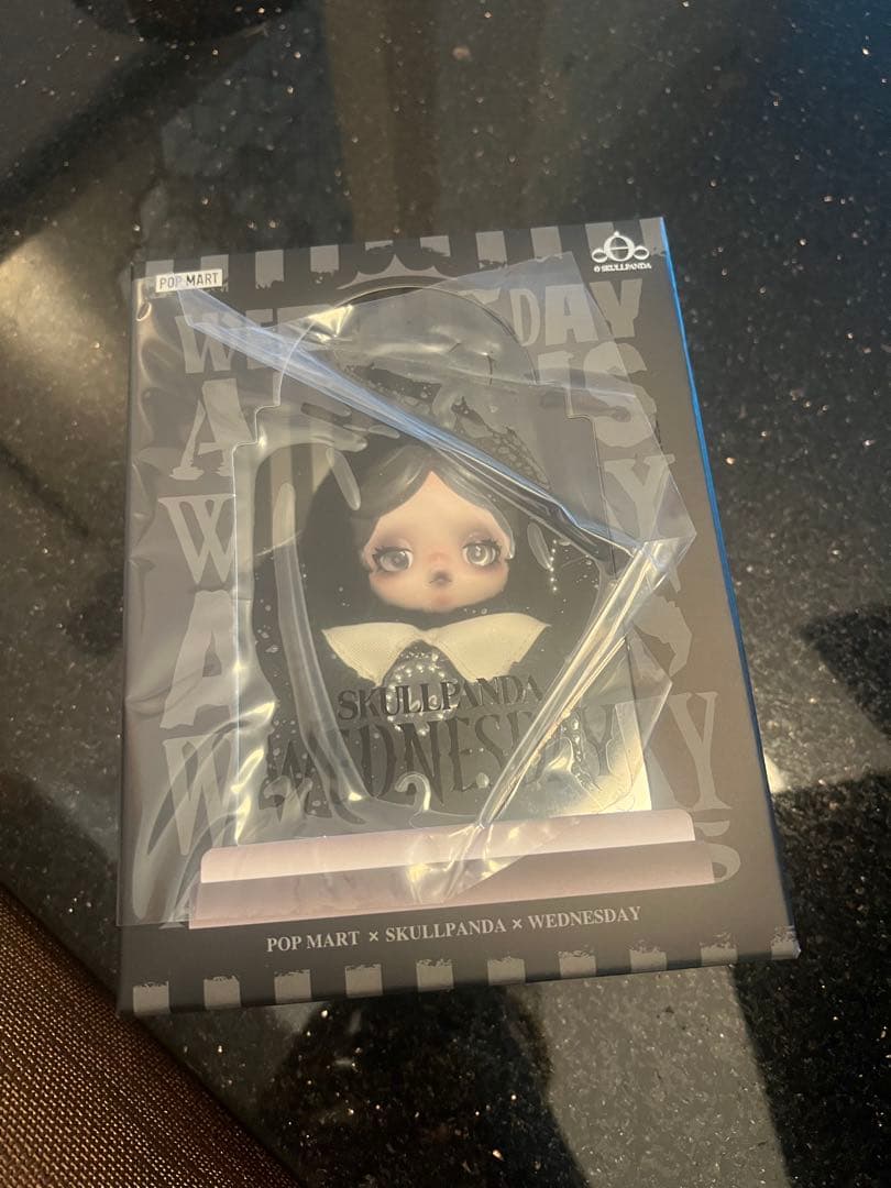 リップ濃い子 popmart アメリカ ニューヨーク 限定 スカルパンダ