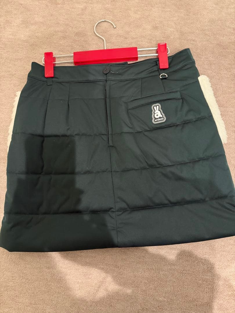 ブラックキルティングスカート フリースポケット付き