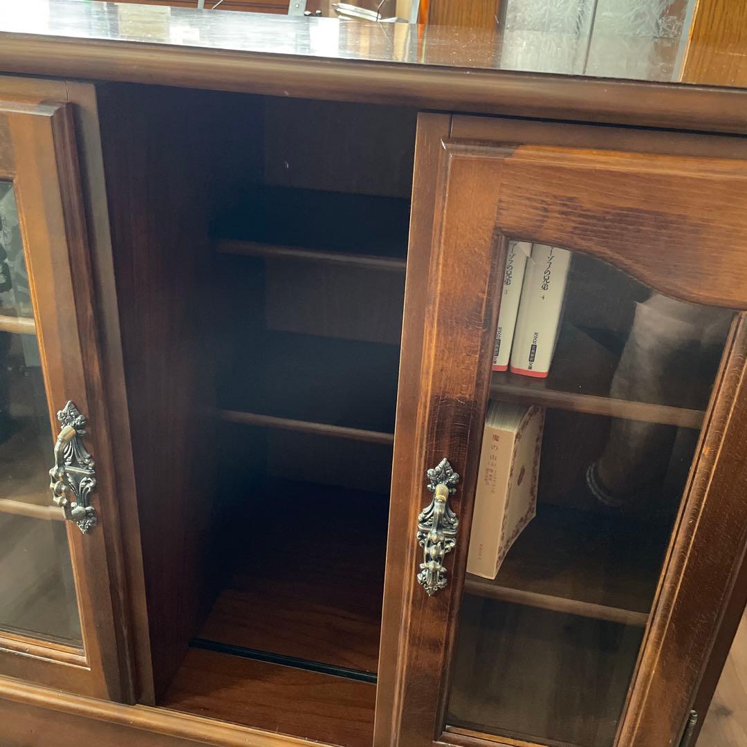 カリモク製　木製ガラス扉キャビネット〜文庫本用