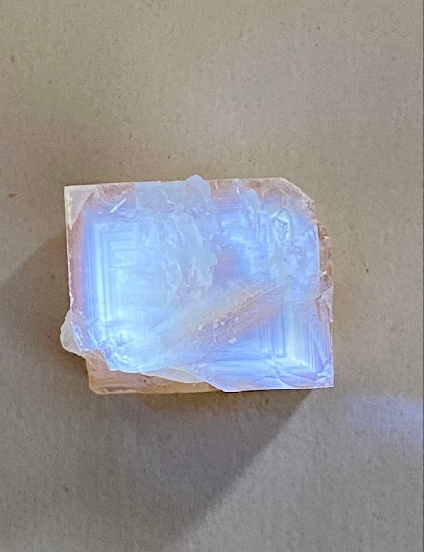 アメリカ　オハイオ州産　フローライト　蛍石　 鉱物標本　天然石