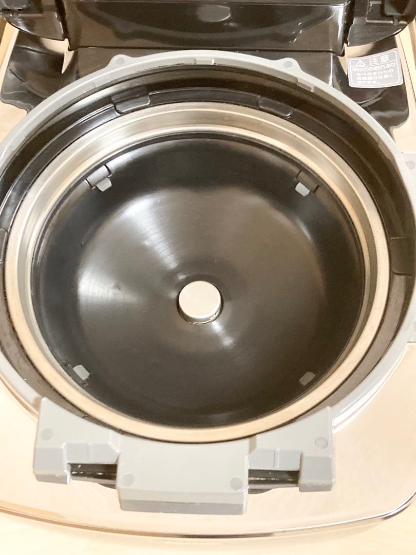 Zojirushi 炊飯器 NW-AT10 黒　象印