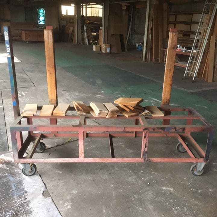 コマ付き　台車　縦柱付き　値引き