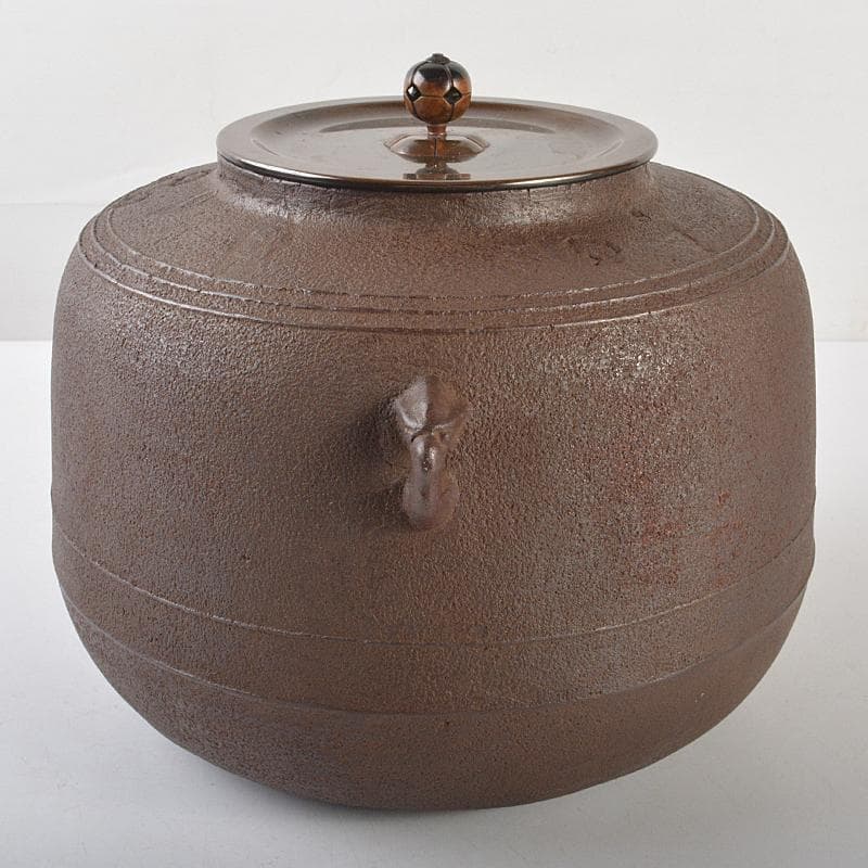 茶道具　釜師　和田美之助造　肩衝釜　共箱　M　R6628B