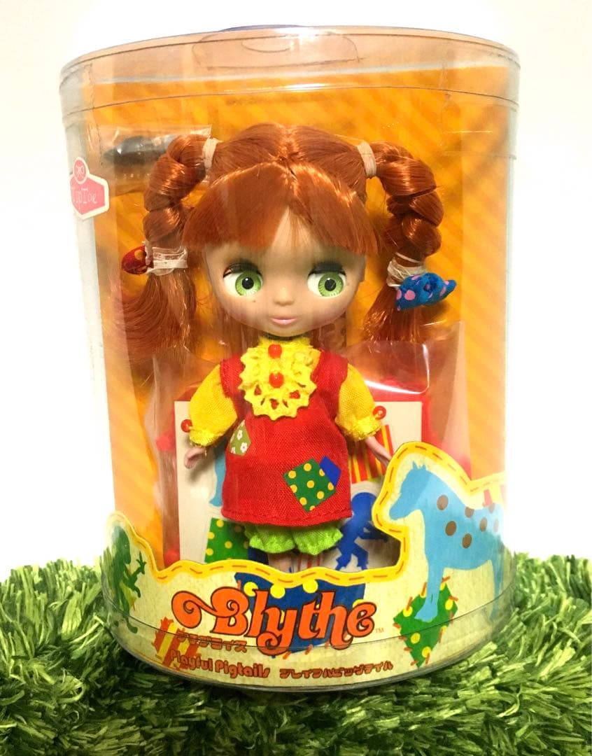 プチブライス　プレイフルピッグテイル　人形　新品未開封