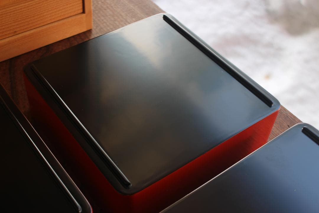 デッドストック！極上朱漆の美しい小ぶり四段重箱（検輪島塗懐石道具お重菓子重