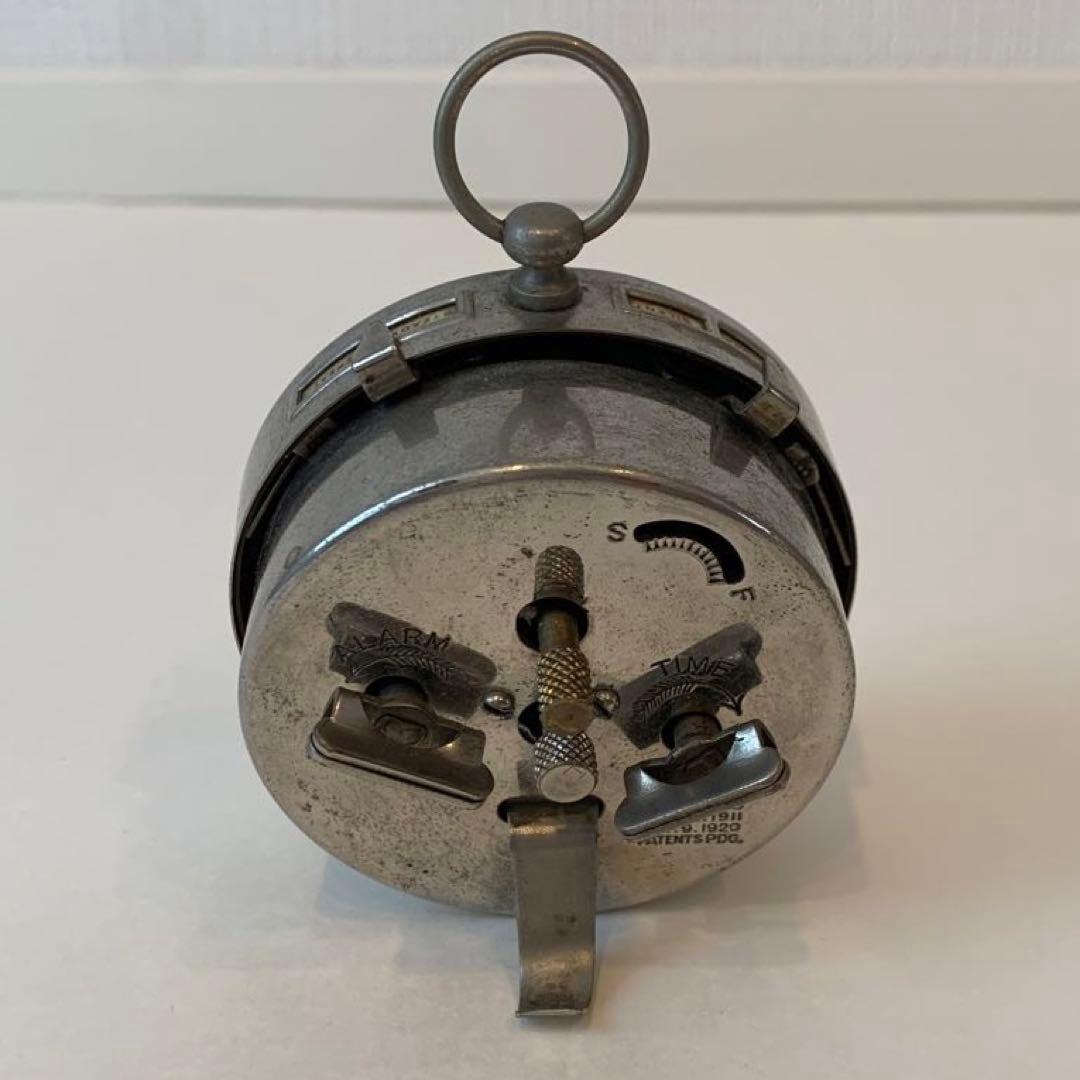 b*o様 引越し大セール！アンティーク　時計　目覚まし時計　アラーム　ねじ巻き