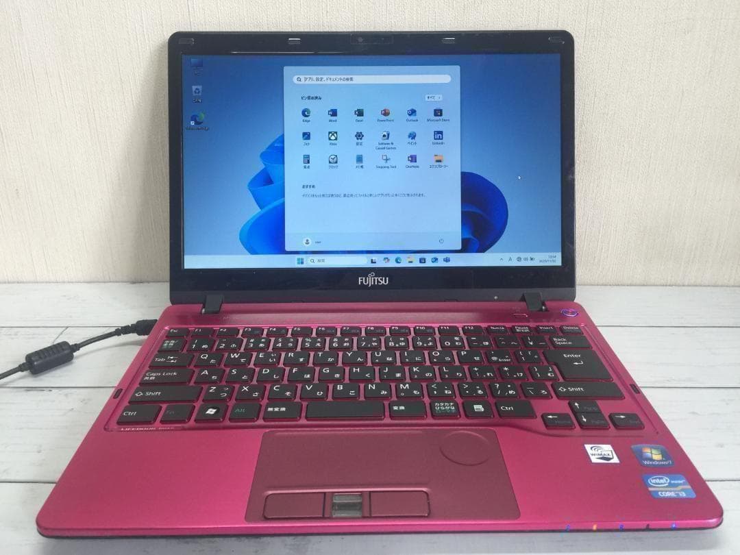 富士通　LIFEBOOK SH54/G13.3型液晶 軽量コンパクトパソコン