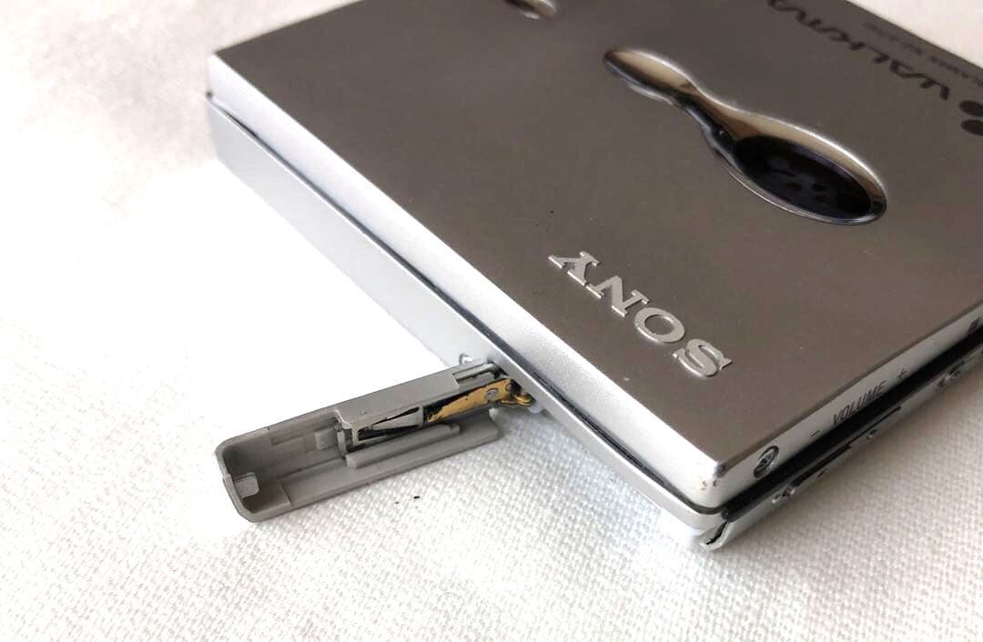 【MDプレイヤー】SONY MD WALKMAN MZ-E700