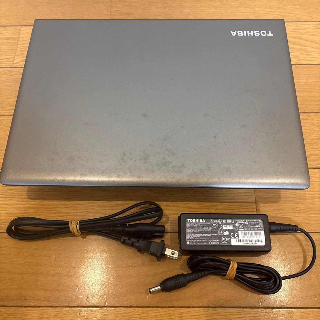 東芝 Dynabook R63/D Core i5-6300 win11 SSD