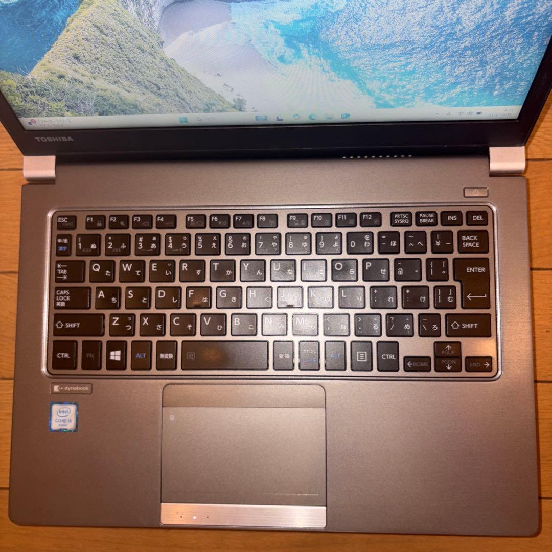 東芝 Dynabook R63/D Core i5-6300 win11 SSD