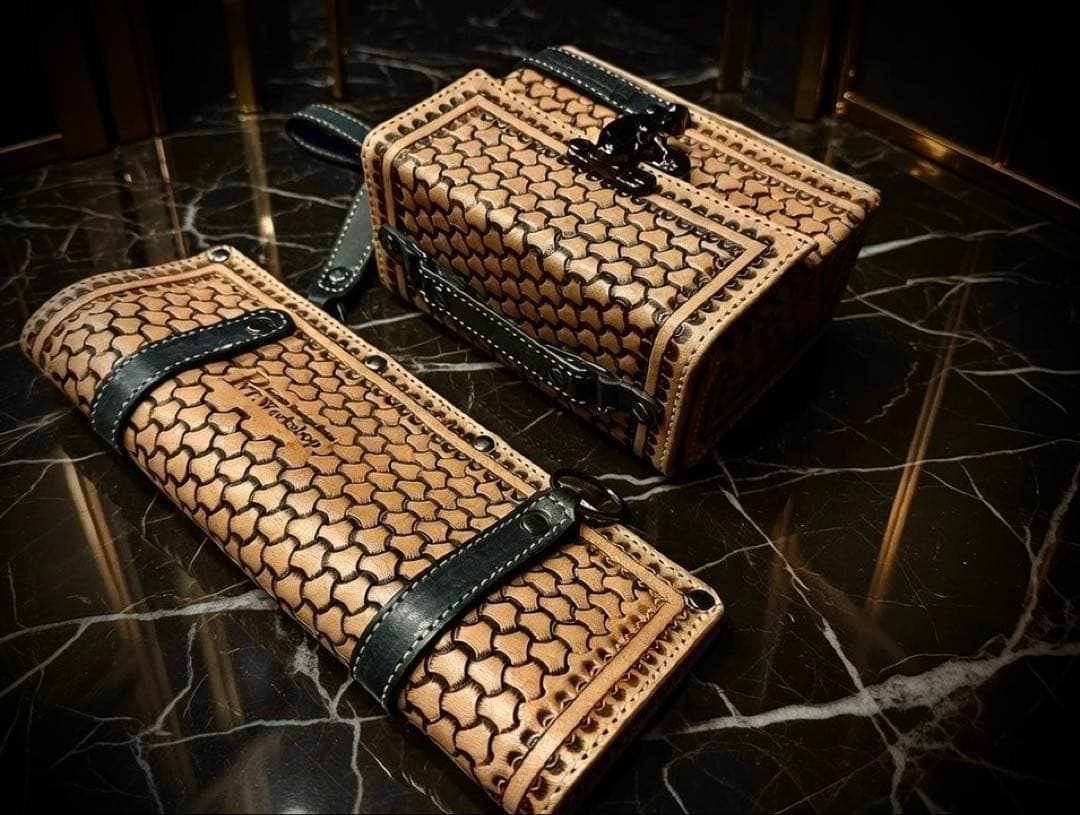 月末SALE！非売品！Pvt.Workshop極CL 本革　デッキケース&ハーフ