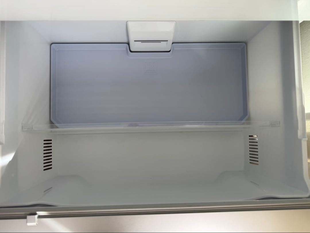 Maoママ専用 MITSUBISHI MR-WX70E-W 冷蔵庫 大型700L