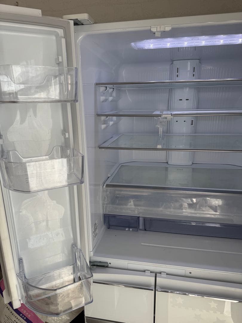 Maoママ専用 MITSUBISHI MR-WX70E-W 冷蔵庫 大型700L