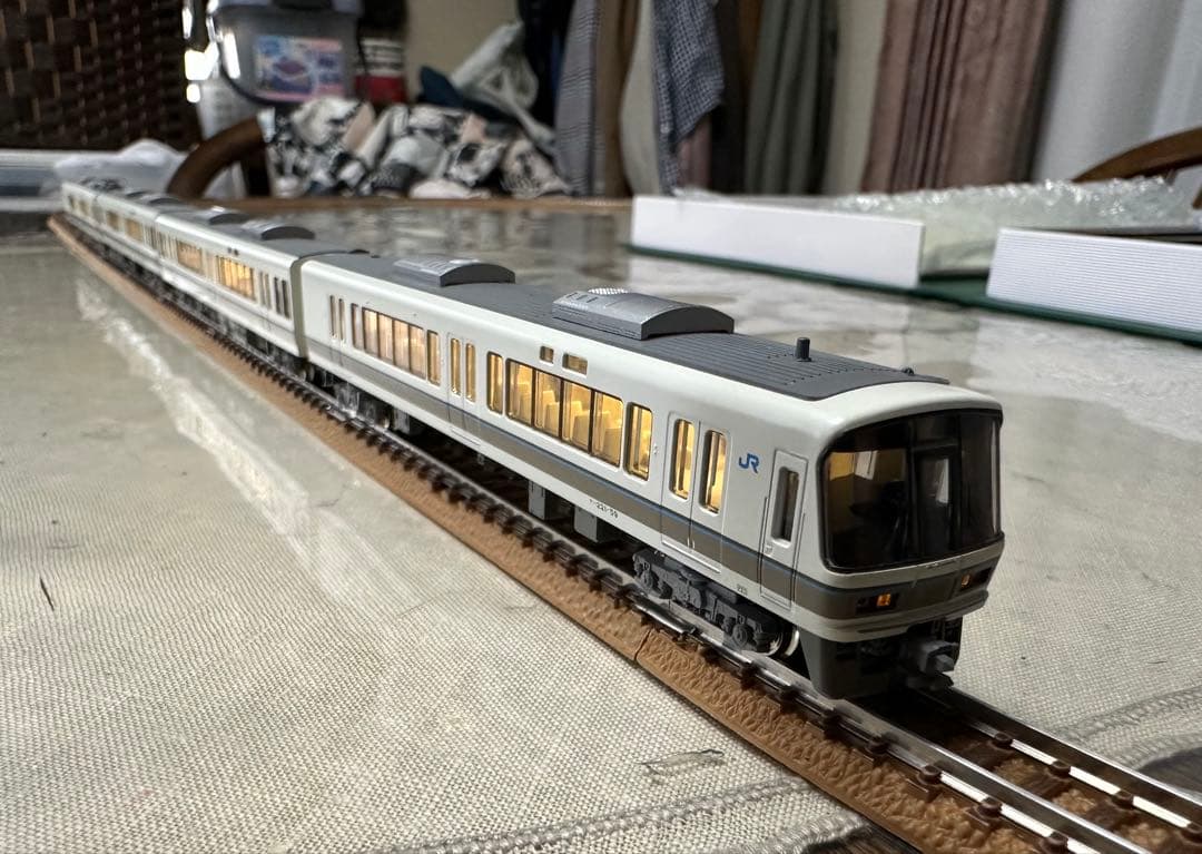 【10%OFF】KATO 221系 12両《基本4両＋増結8両》2M&車内照明付