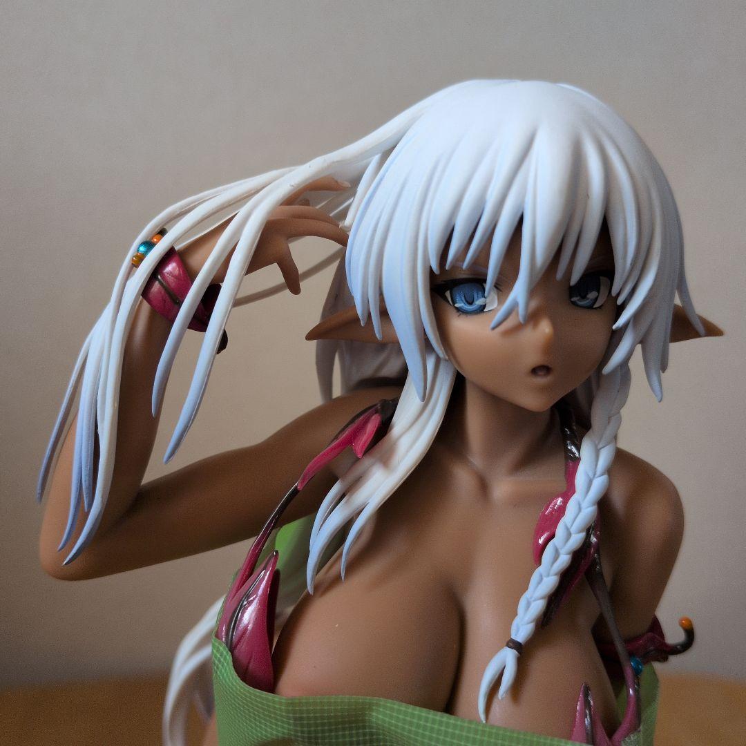 美少女フィギュア　クイーンズブレイド　フィギュア　小麦肌色ver