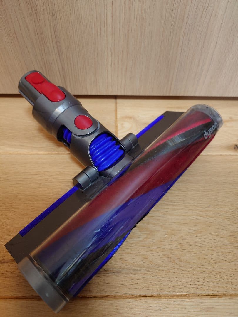 Dyson v8 slim fluffy スティッククリーナー コードレス掃除機
