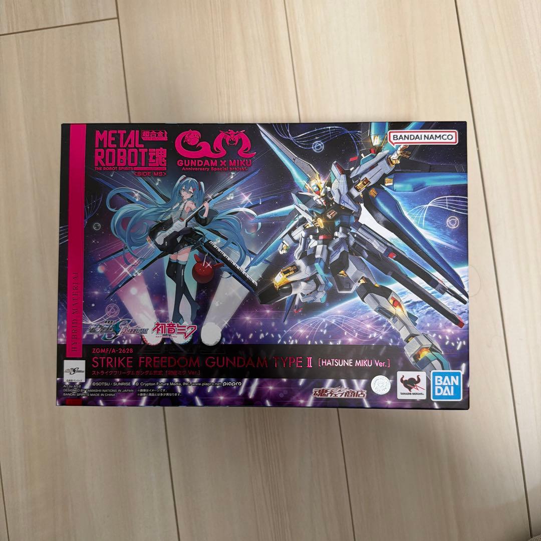 メタルロボット魂 ガンダムseedfreedom 初音ミク