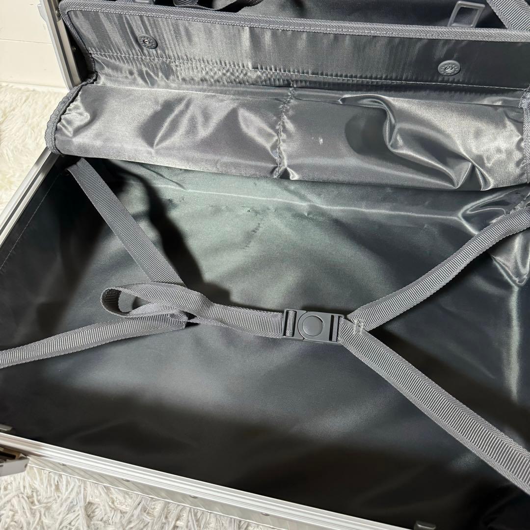 未使用級✨aucentic キャリーケース　スーツケース　アルミ　トロリーケース