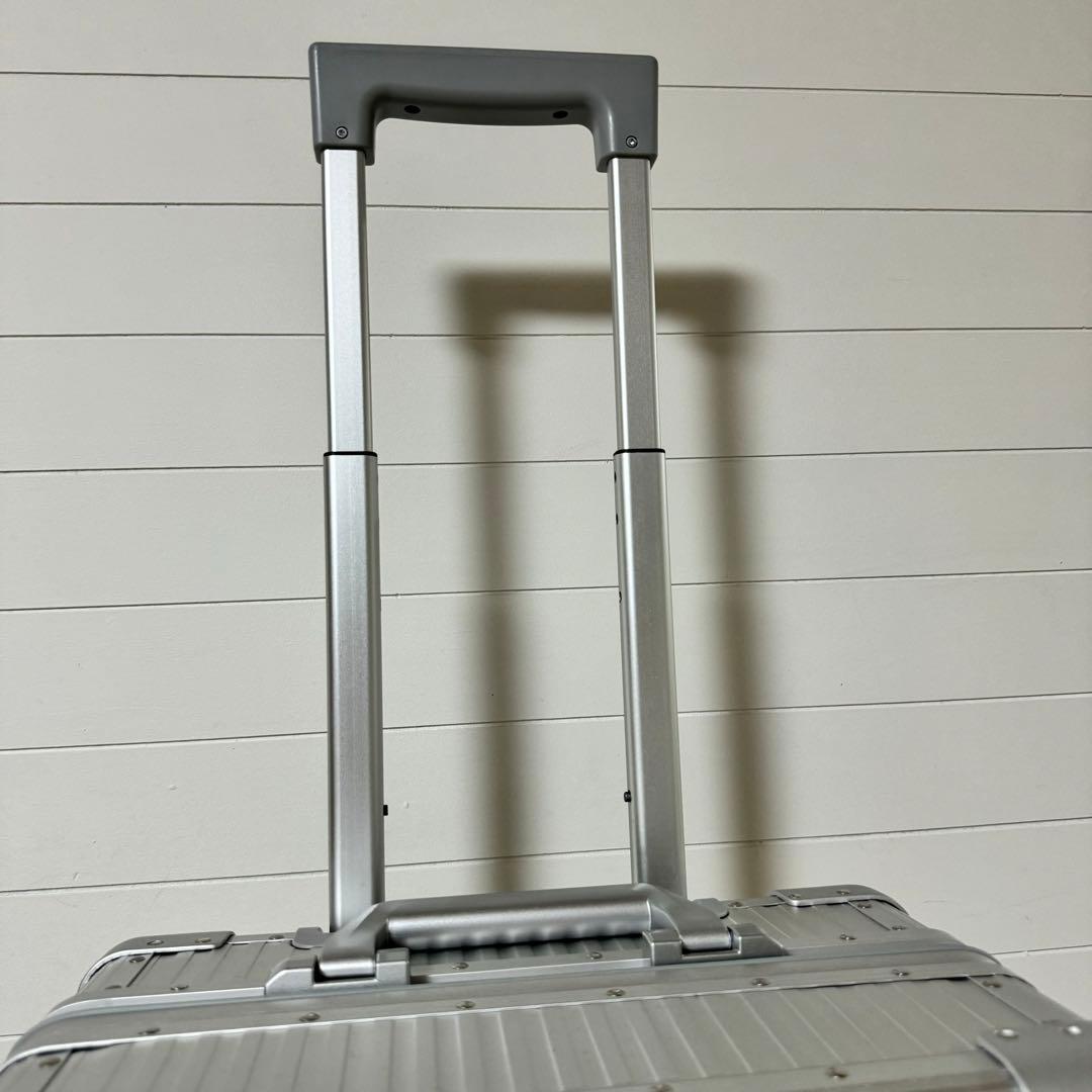 未使用級✨aucentic キャリーケース　スーツケース　アルミ　トロリーケース