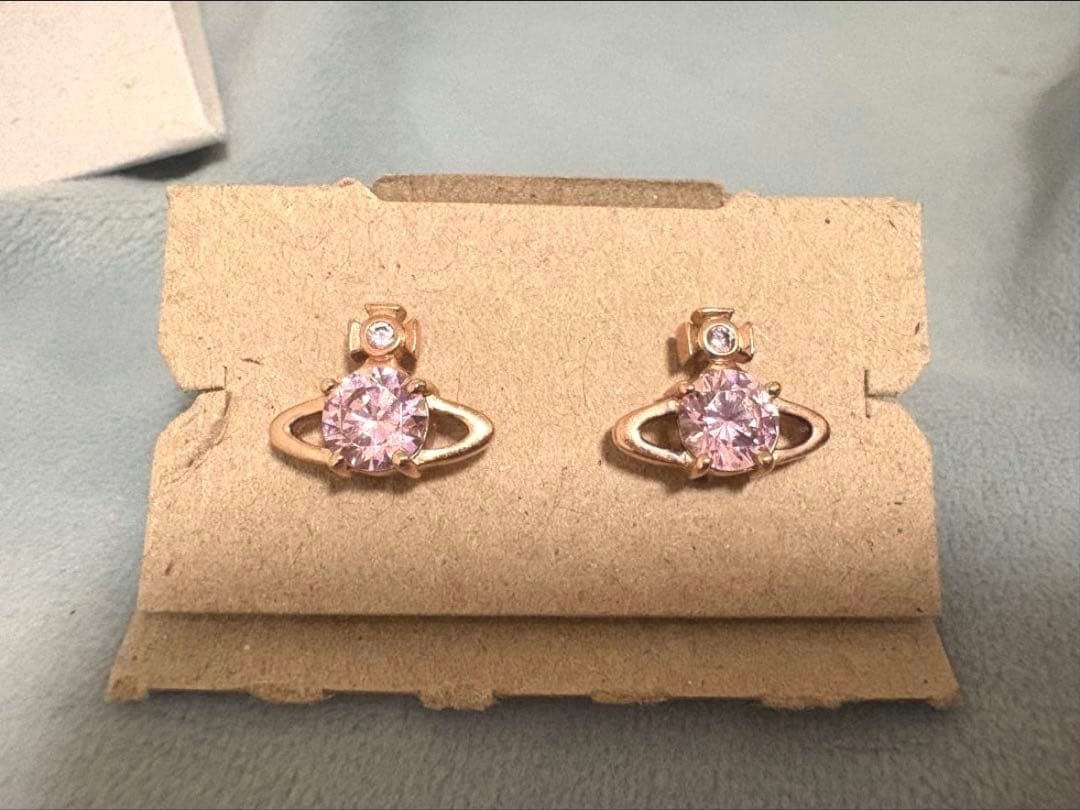 【美品】ヴィヴィアンウエストウッド ピンクゴールド ピアス 両耳用