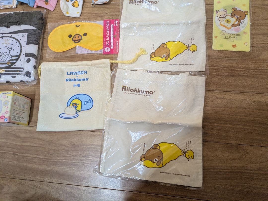 リラックマ　まとめ売り　大量　 ぬいぐるみバッグ　ノベルティ　タオル　グラスなど
