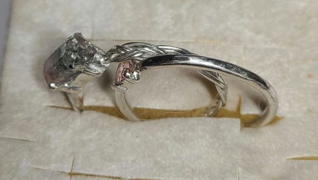 えむえすレインボー入り★アフガニスタン産バイカラートルマリン★