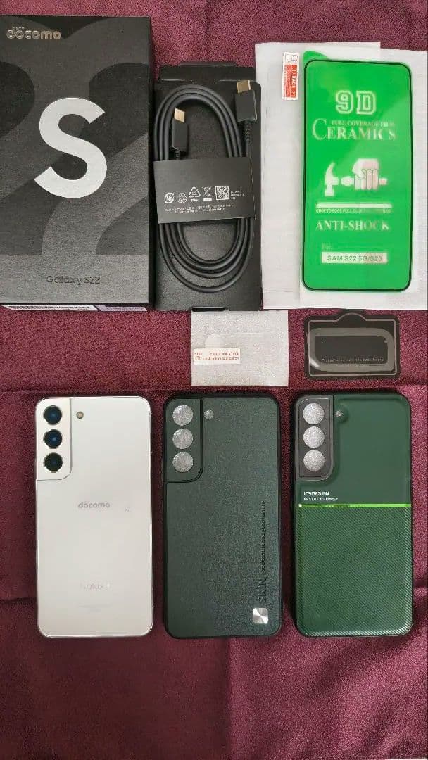 【美品】Galaxy S22 docomo版 ホワイト simフリー