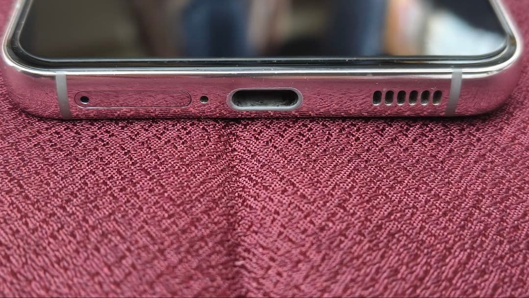 【美品】Galaxy S22 docomo版 ホワイト simフリー