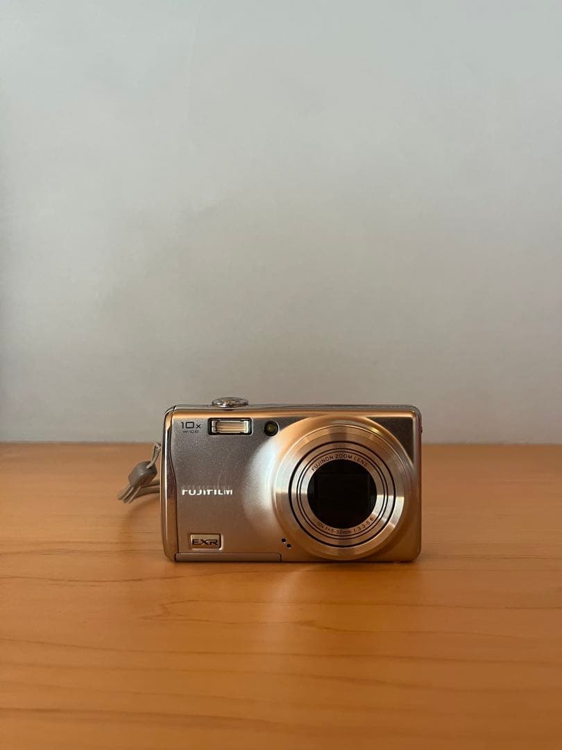Fujifilm コンパクトデジタルカメラ