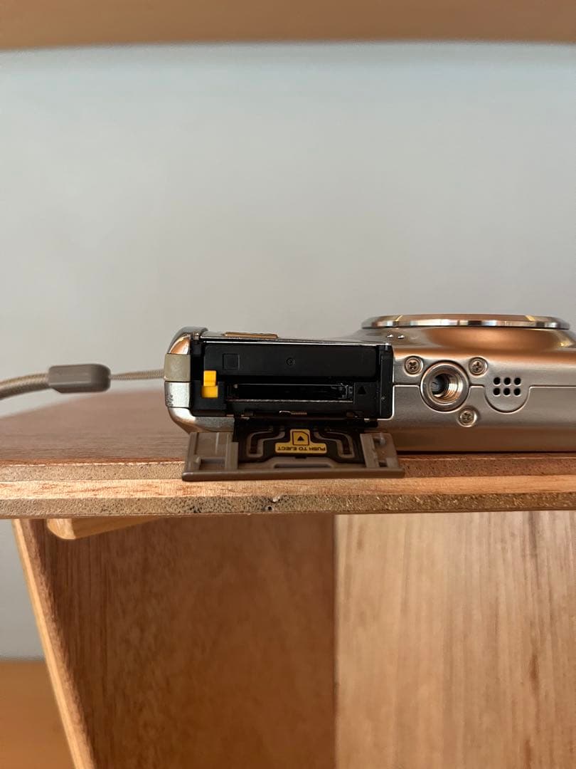 Fujifilm コンパクトデジタルカメラ