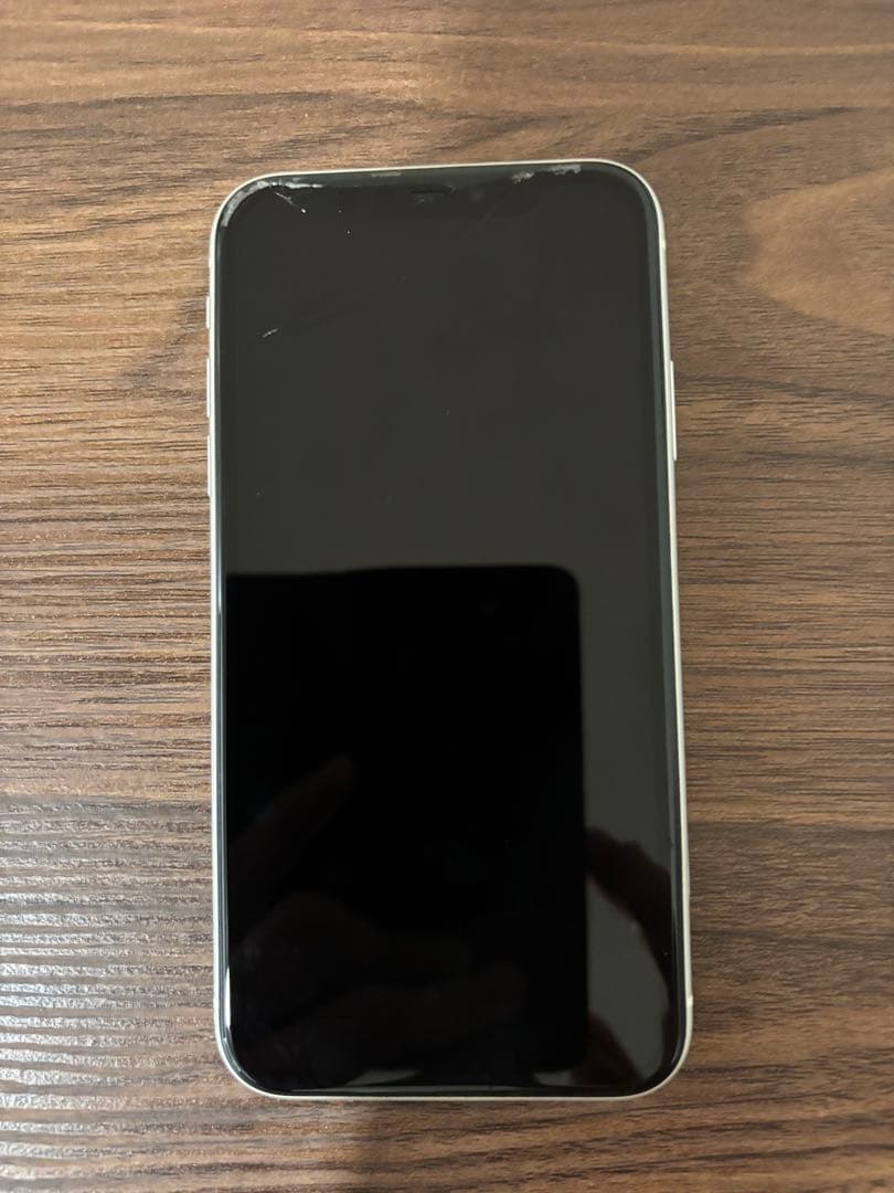 iPhone11 64GBホワイト箱付き