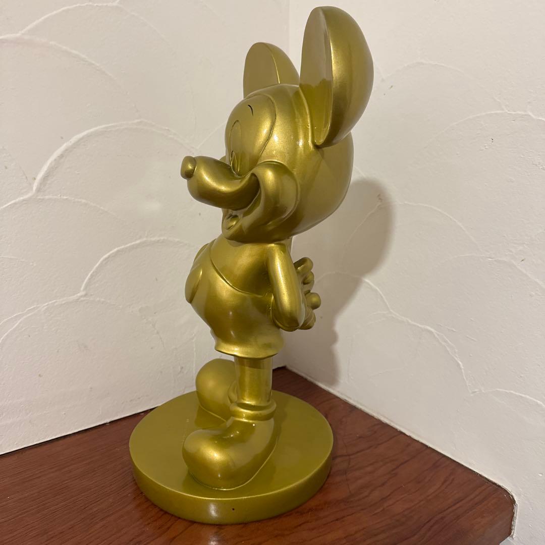 ディズニー ミッキーマウス大型フィギュア　置物限定品シリアルナンバー入りホテル