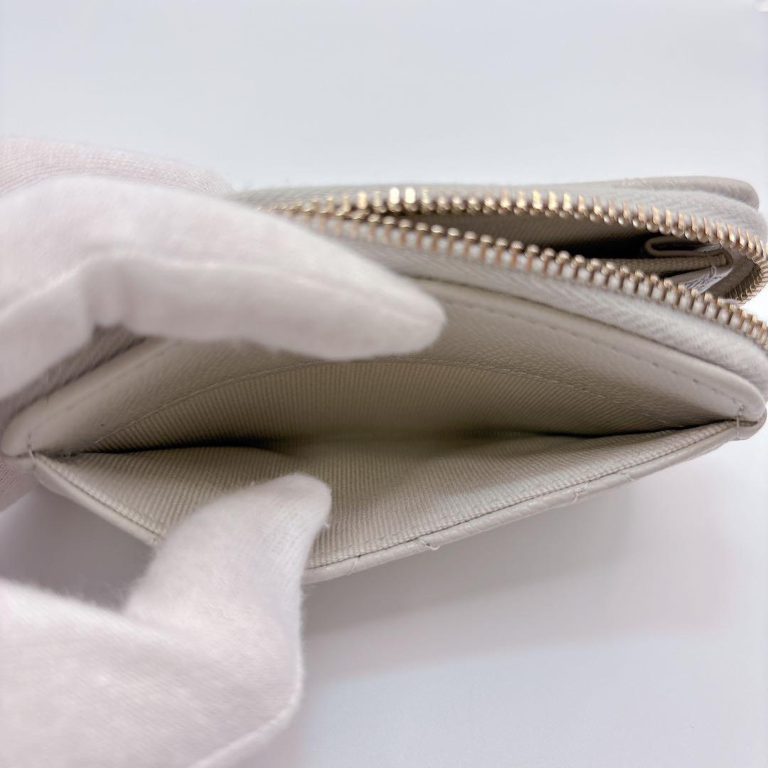 レア色！ ほぼ未使用 シャネル マトラッセ ココマーク ジップパース