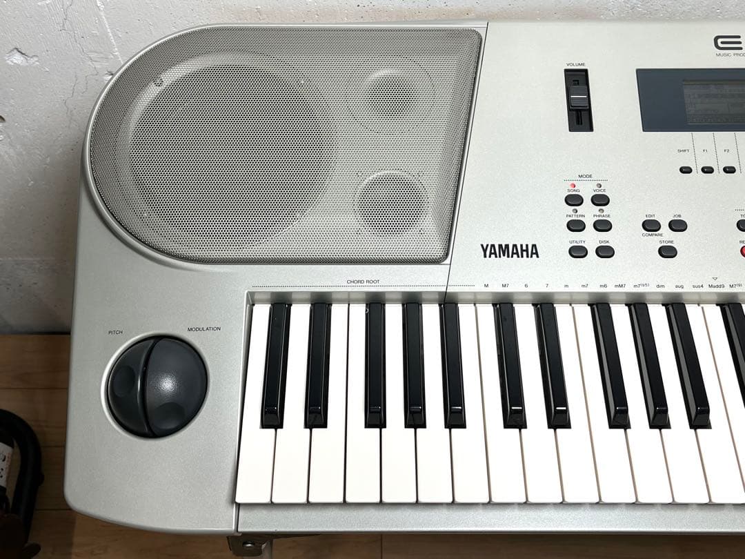 ヤマハ シンセサイザー EOS B900 小室哲哉 監修 スタンド付き