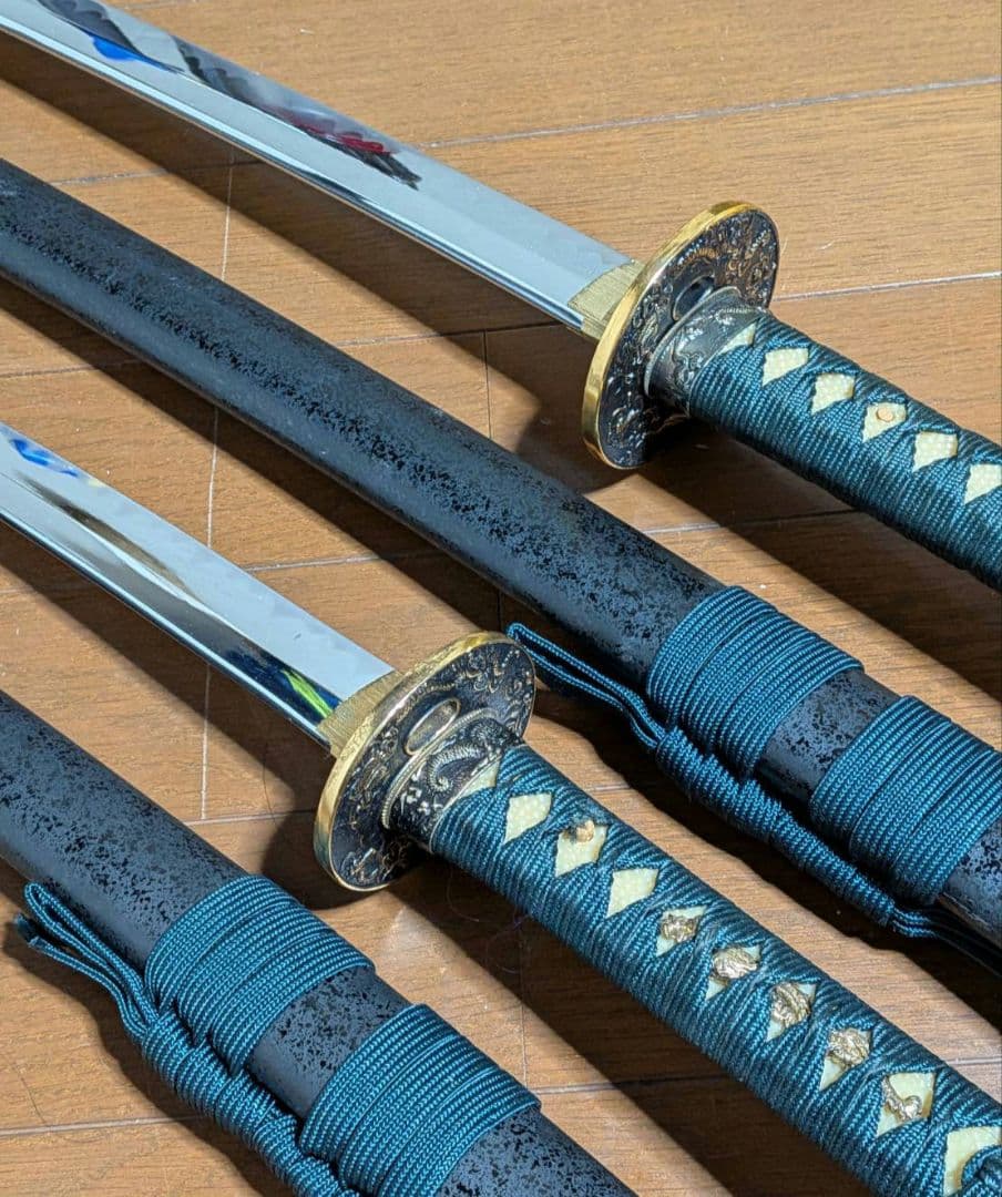 模造刀 大小2本セット 龍鍔 青糸 黒石目 全長104cm/71cm 美術刀