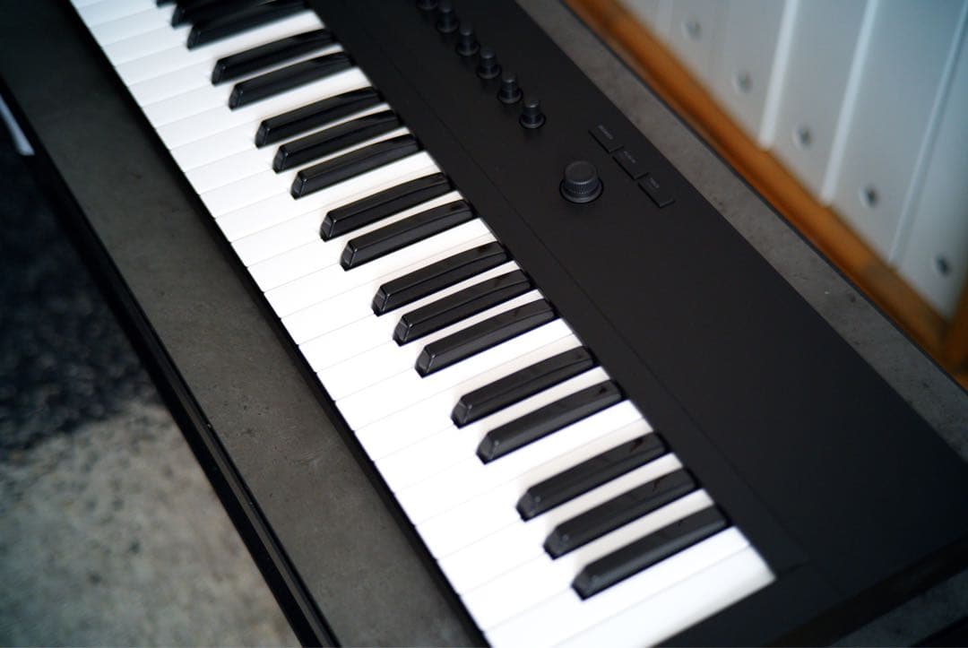 KOMPLETE KONTROL A61 MIDIキーボード未使用