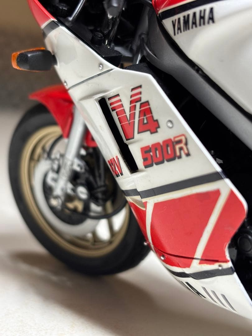 タミヤ 1/12 RZV500Rプラモデル完成品