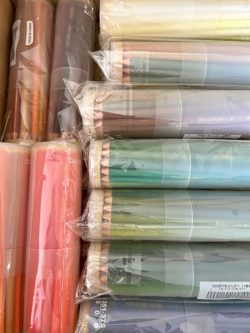 未使用フェリシモ 500色 色鉛筆とカラーウェーブケースのセット