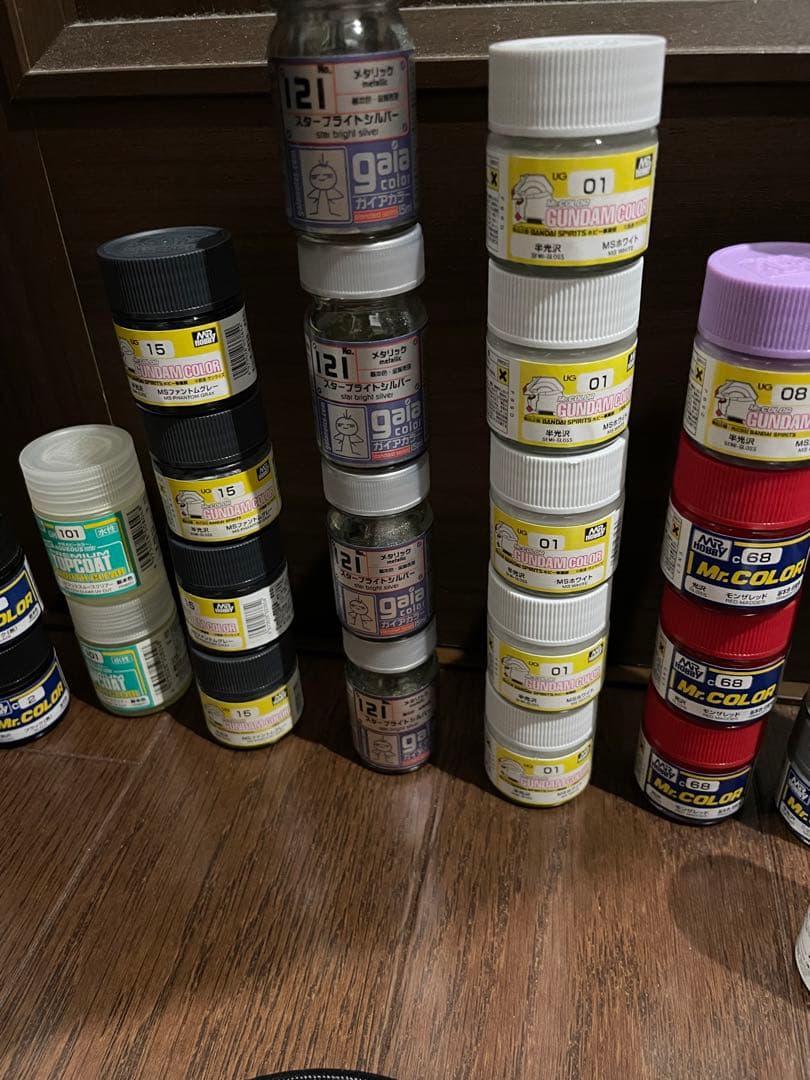 V*❌様 プラモデル用品　塗料