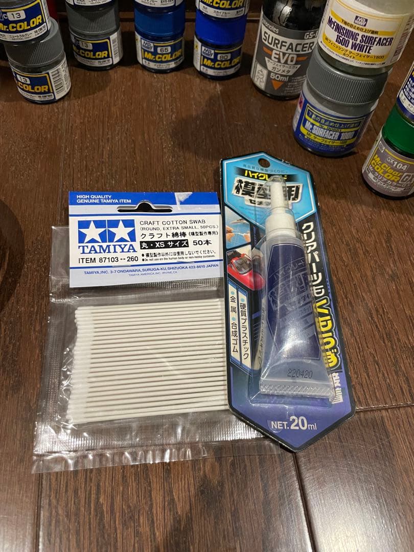V*❌様 プラモデル用品　塗料