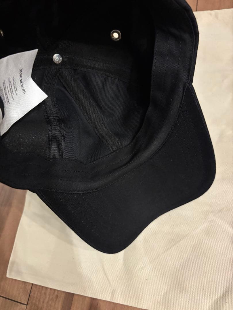 アミパリス 黒 キャップ