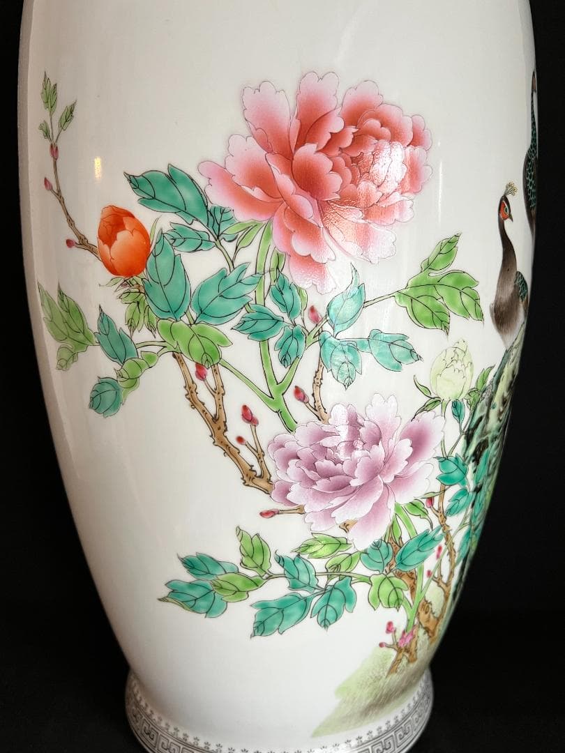 【海】粉彩 孔雀牡丹文 大型花瓶 中国景徳鎮製　高さ６２cm 花入 花器 花瓶