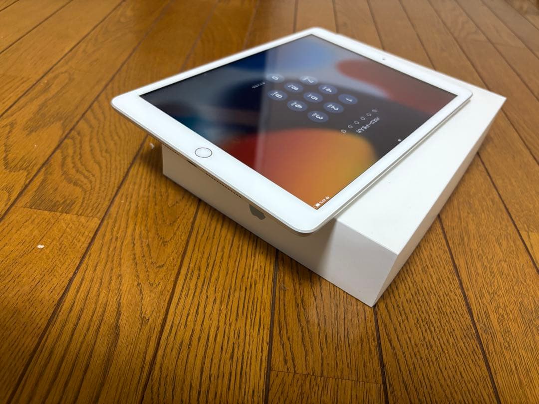Apple iPad 第8世代 32GB simフリーバテッリ容量−94%