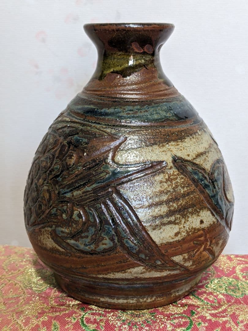 ⭐琉球陶芸 人間国宝 金城次郎初期作 蝦魚紋小壺 コレクション骨董品アンティーク