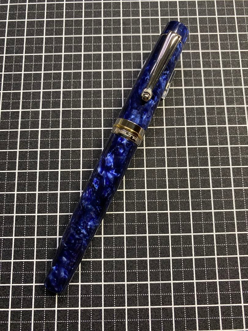 DELTA VINTAGE collection Blue 万年筆　字幅F
