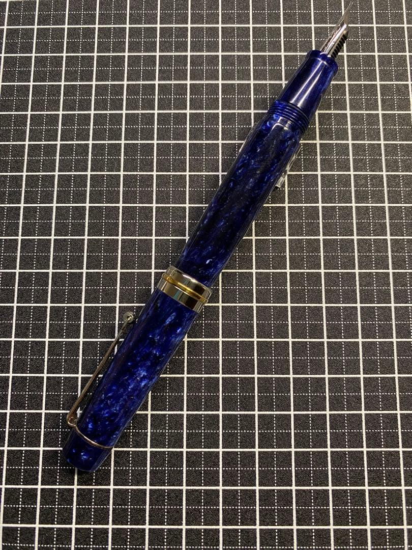 DELTA VINTAGE collection Blue 万年筆　字幅F