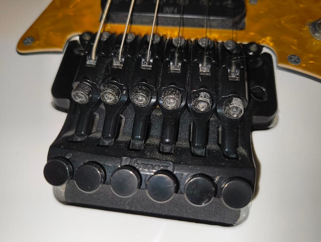 IBANEZ RG350DX (WH) ソフトケース付き