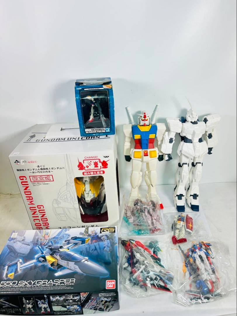 【保管品】大量　 ガンダム　 機動戦士ガンダム　 ガンプラ　 フィギュア　 組立
