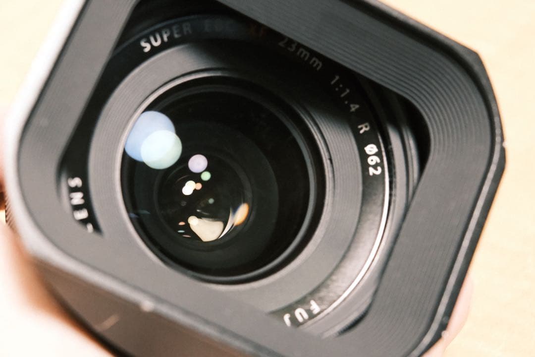 【動作品】FUJIFILM XF23mm F1.4 R 角形フード フィルター付